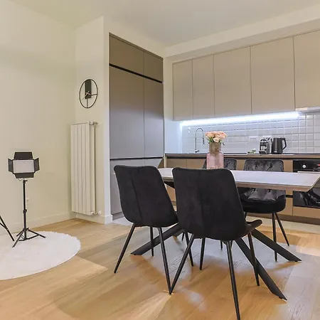 The Sensation Waterfront Βελιγράδι