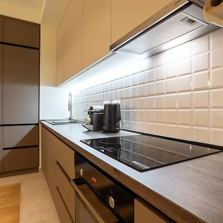 The Sensation Waterfront Apartman