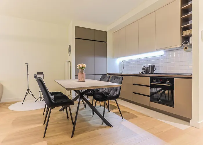 The Sensation Waterfront * Βελιγράδι